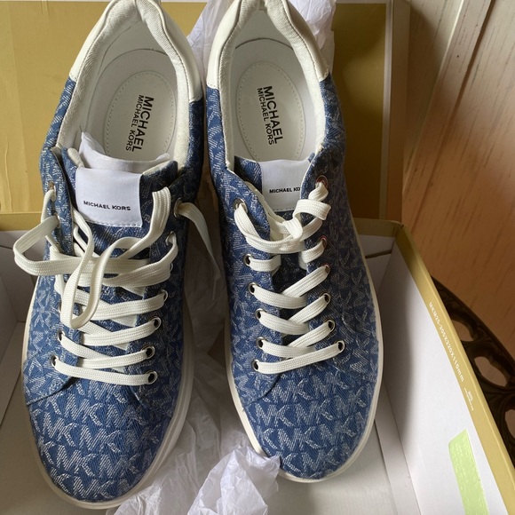 Michael Kors - Picture 4 of 6